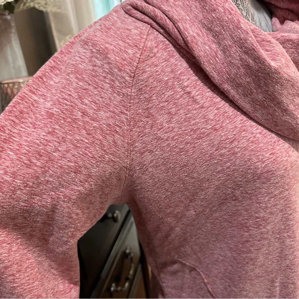Athleta Cozy Cowl Neck Pullover Top Heathered Pink Thumbholes Size L - Picture 4 of 16